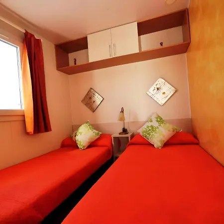 Campsite Casa Con Piscina Privada Solo Familias Y Pareja