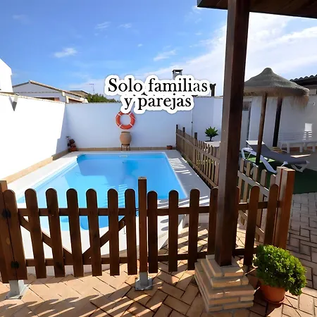 Casa Con Piscina Privada Solo Familias Y Pareja *